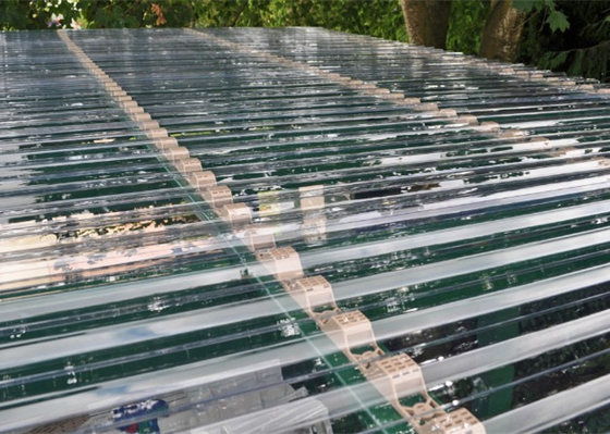Transparent Corrugated Polycarbonate Sheets For Roof Covering 0.8 - 1mm Thickness